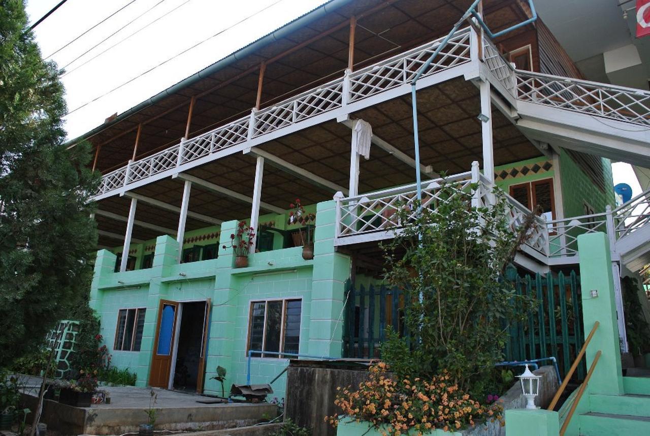Golden Lily Kalaw